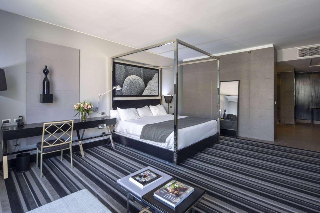 ホテル Wyndham Santiago Pettra エクステリア 写真 A room at the Hotel Indigo Paris Montmartre